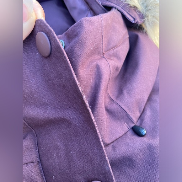 Woods Puffer Jacket Women’s XL in Huckleberry color w/ hood & Removable faux fur - Picture 16 of 16